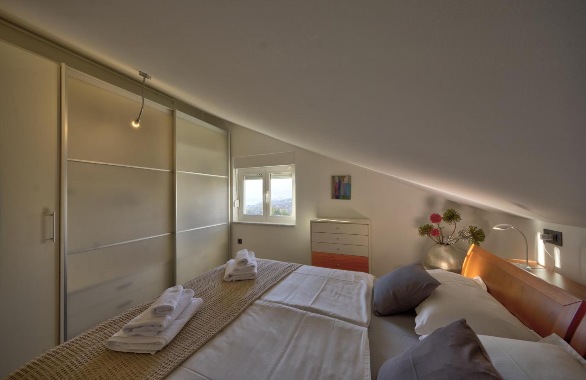 Penthouse Belvedere City View With Private Parking Rijeka Dış mekan fotoğraf